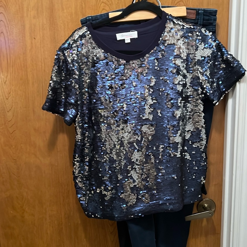 Sequined T shirt